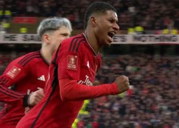 Πληρώνει το αμφίσκορο…