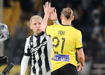 Το ντέρμπι «δικεφάλων» κρίνει την κορυφή