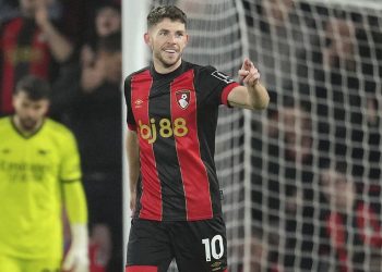 Η Μπόρνμουθ προσγείωσε ανώμαλα την Άρσεναλ, υποχρεώνοντάς την στην πρώτη ήττα