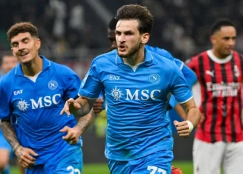 Δεν σταματά πουθενά η Νάπολι