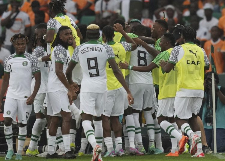 Η Νιγηρία εγκαταλείπει τη Λιβύη μετά τον γολγοθά 16 ωρών που πέρασε στο αεροδρόμιο