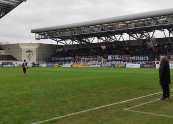 Με κόσμο η ΑΕΛ στην Καβάλα