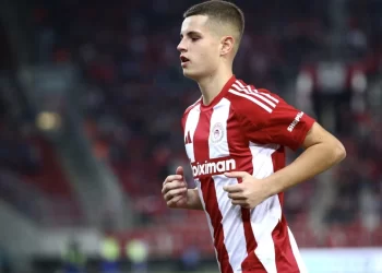 Με Μουζακίτη οι κλήσεις της «γαλανόλευκης» για τα ματς με Αγγλία και Φινλανδία