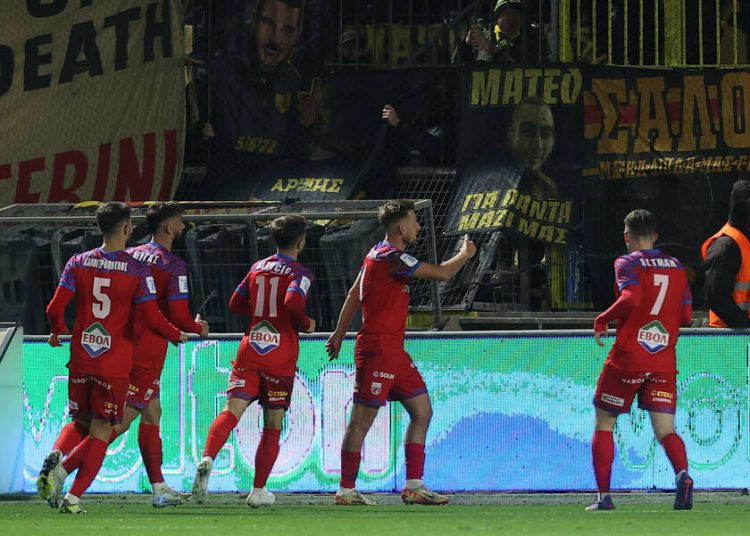 Άλωσε το «Κλ. Βικελίδης» o Βόλος