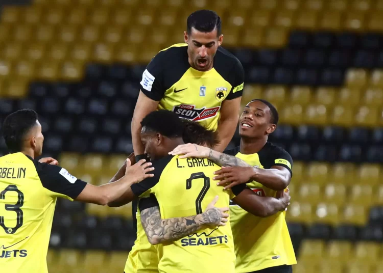 Εύκολη νίκη για την AEK που έπιασε κορυφή