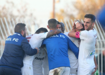 Non stop η ΑΕΛ, πέρασε και από την Χαλάστρα