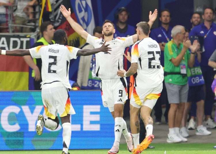 «Βρέχει» γκολ σε Φράιμπουργκ και Άμστερνταμ