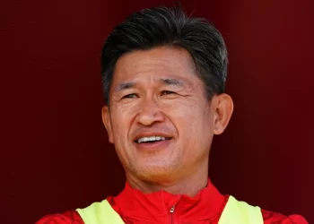 Συνεχίζει ακάθεκτος ο 57χρονος Μιούρα, ετοιμάζεται για την 40η επαγγελματική του σεζόν!