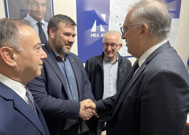 Με τον υπουργό Ανάπτυξης Τάκη Θεοδωρικάκο συναντήθηκε ο Δημήτρης Παπαλέξης