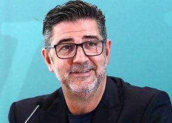 Παρουσιάστηκε ο Βιτόρια: “Θα μεταδώσω πάθος, ισορροπία και κατοχή, δεν είμαστε φθηνοί πωλητές ονείρων”