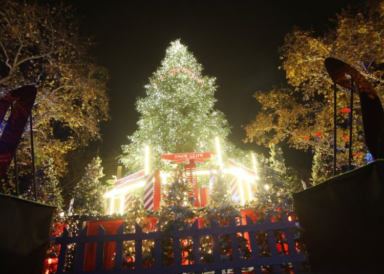 Larissa Santa City: Γιορτινή ατμόσφαιρα με λιχουδιές, γλυκίσματα και το Στέκι του Άη Βασίλη στη Λάρισα, τον απόλυτο χριστουγεννιάτικο προορισμό!