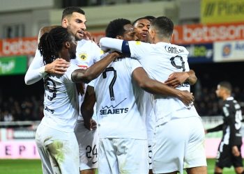 Η ΑΕΚ πέρασε με ανατροπή από το Ηράκλειο