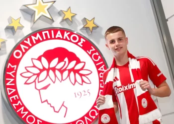 Ο Ολυμπιακός υπέγραψε συμβόλαιο με τον Μουζακίτη