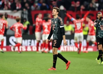 Η Μάιντς «τέζαρε» τη Μπάγερν κι έδωσε ελπίδες στη Λεβερκούζεν