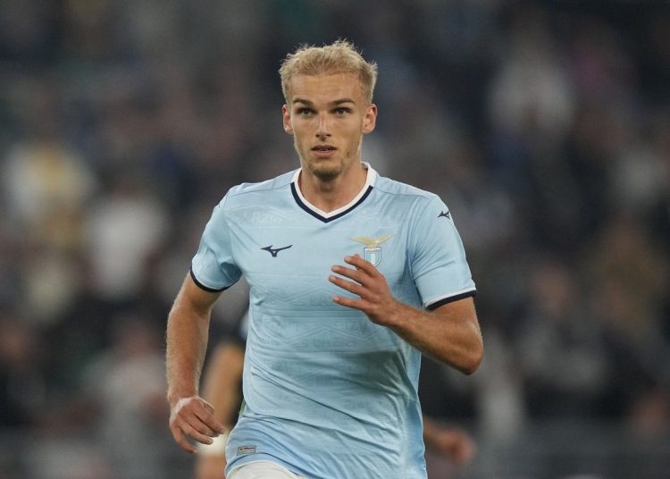 Μετά το Coppa Italia, οι Λατσιάλι πλήγωσαν ξανά τη Νάπολι και την έριξαν από την κορυφή