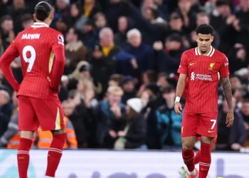 Μπλόκο για Λίβερπουλ και Άρσεναλ, χαμογελούν Τσέλσι και Σίτι