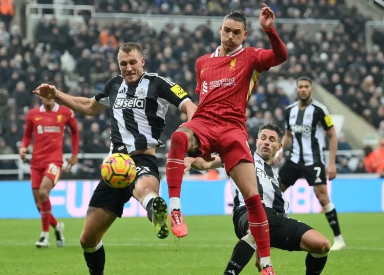 Η κόκκινη υπερταχεία της Λίβερπουλ έκανε στάση στο “Σεντ Τζέιμς Παρκ”