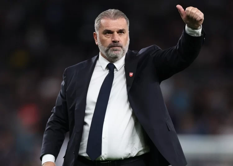 Στηρίζει Ποστέκογλου η Τότεναμ, δεν κινδυνεύει η θέση του στον πάγκο