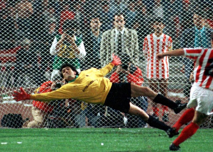 Θρήνος στο ελληνικό ποδόσφαιρο: Πέθανε ο Νίκος Σαργκάνης