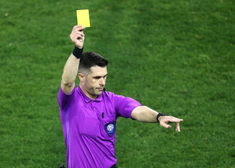 «Τιμωρήθηκε» ο Ζαμπαλάς – Ο Φωτιάς στη θέση του για το Ολυμπιακός – Βόλος