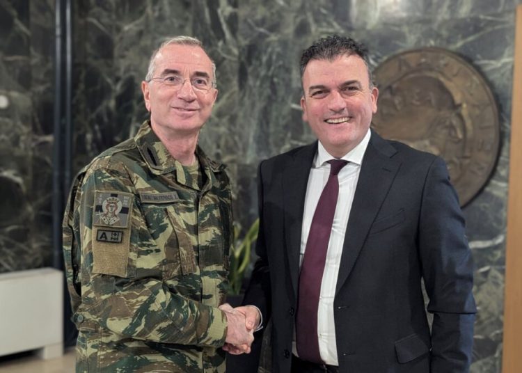 Στον Δήμαρχο Λαρισαίων ο Διοικητής 1ης Στρατιάς