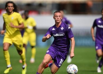 Πληρώνει η έδρα