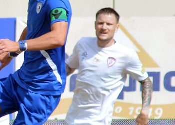 Tέλος ο Γιόχανσον