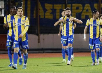 Ανατροπή στη Λιβαδειά στο 90+4′ με τον Μακέντα να εκτελεί από τα 11 βήματα