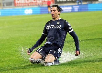 Ο Αστέρας Τρίπολης χόρεψε στη βροχή και πλησίασε τον Άρη στην πέμπτη θέση