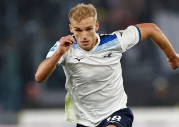 Διαπραγματεύσεις Λάτσιο-Μπολόνια στα 12 εκατ. ευρώ για Ίσακσεν