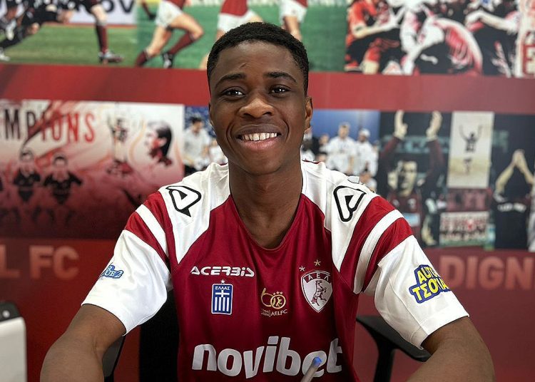 Στα “βυσσινί” για άλλα τρία χρόνια ο Kossonou!