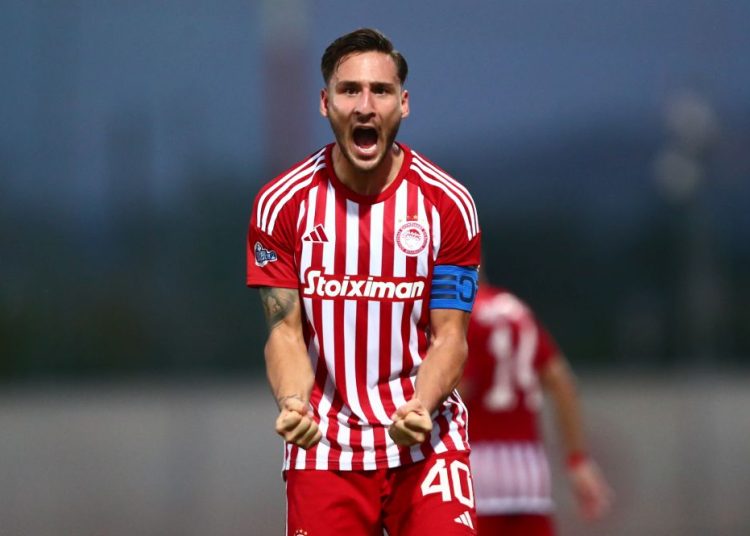 Προβάρει τα βυσσινί ο Μπαγκαλιάνης