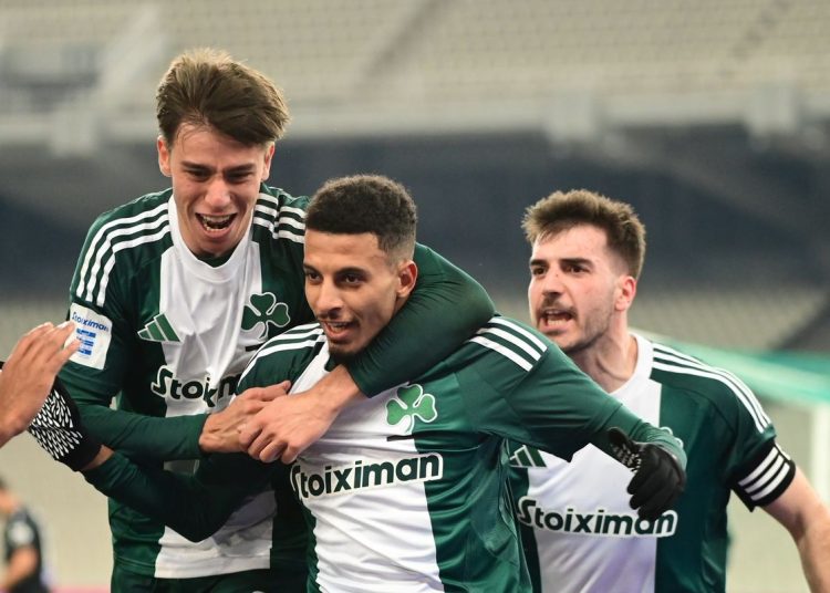 Με γκολ του Ουναχί στο 90΄ο ΠΑΟ νίκησε με 2-1 τον ΠΑΟΚ και έπιασε κορυφή