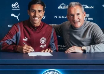 Κι επίσημα κάτοικος «Έτιχαντ» ο Βίτορ Ρέις