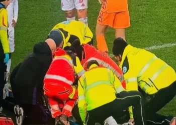 Κατέρρευσε ο Κιν της Φιορεντίνα και αποχώρησε με φορείο