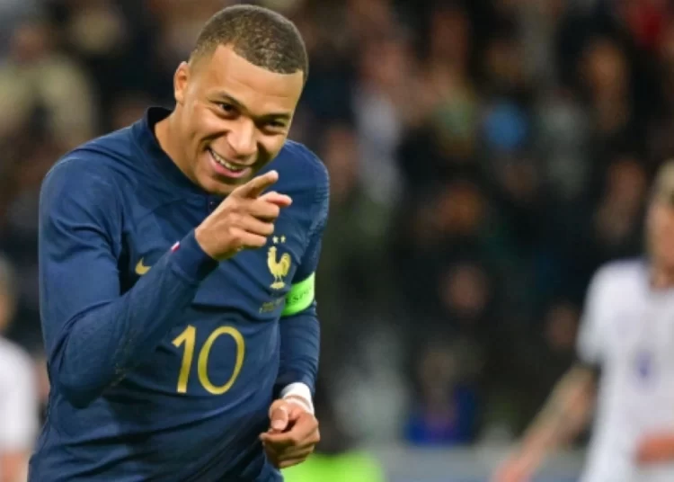 Ο Ντεσάν επιβεβαίωσε την επιστροφή του Μπαπέ: «Θα είναι στην εθνική ομάδα τον Μάρτιο»