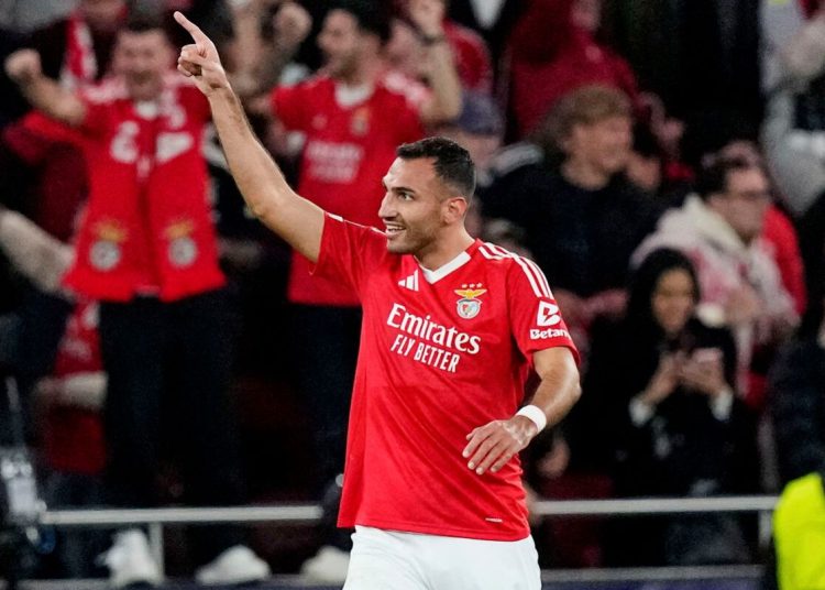 Ο ασταμάτητος Παυλίδης “εκτέλεσε” και τη Μονακό και η Μπενφίκα έκανε το πρώτο βήμα για τους “16”