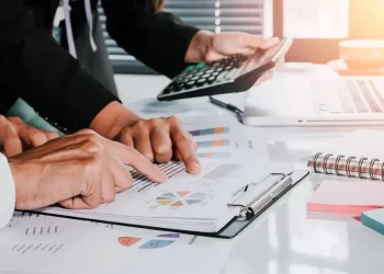 Κατώτατος μισθός: Αυτά είναι τα επιδόματα που αυξάνονται από 1η Απριλίου