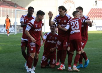 Να κερδίσει τον “κακό της δαίμονα”