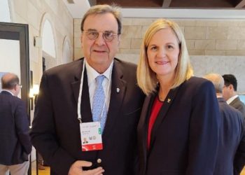 Η Κίρστι Κόβεντρι η πρώτη γυναίκα πρόεδρος της ΔΟΕ