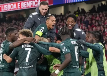 Tριάδα που πληρώνει 7,5!