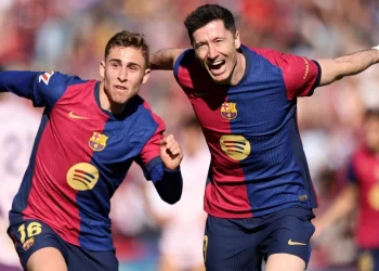 Τεσσάρα με «killer» Λεβαντόφσκι η Μπαρτσελόνα, ξανά στο +3