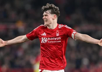 «Επέζησε» ξανά στη ρώσικη ρουλέτα η Νότιγχαμ και βλέπει… Γούεμπλεϊ!