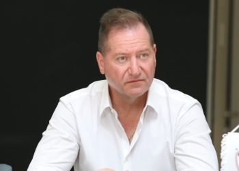 Νταβέλης: «Αν έχει αποδείξεις να πάει στη δικαιοσύνη, διαφορετικά να παρέμβει η διοργανώτρια αρχή»