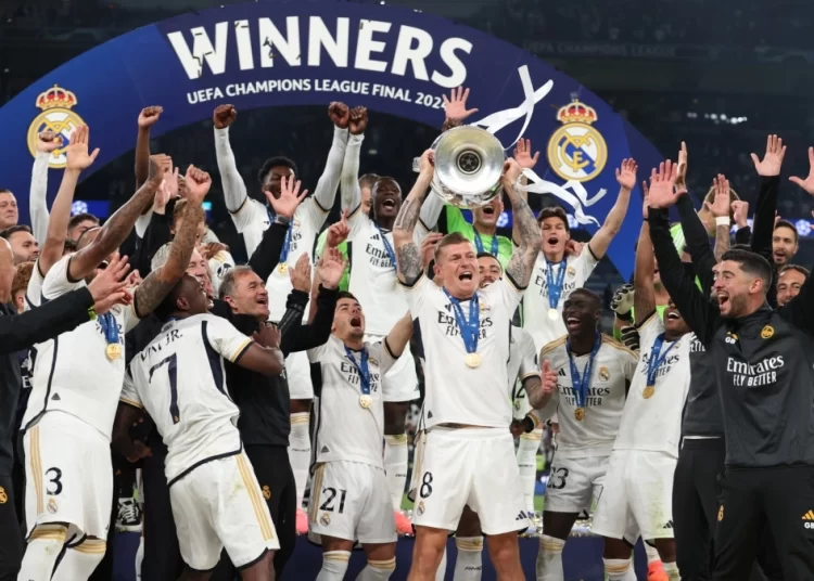 Η Ρεάλ έσβησε 123 κεράκια με ευχές από τον Κριστιάνο Ρονάλντο