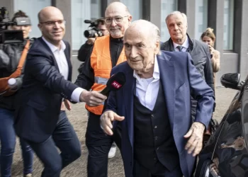 Μπλάτερ και Πλατινί: Απαλλάχθηκαν οριστικά από τις κατηγορίες για το σκάνδαλο διαφθοράς της FIFA