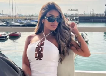 Σάλος στο Περού με αποκαλύψεις μοντέλου: «Έκανα ερωτικό πάρτι με τρεις ποδοσφαιριστές»