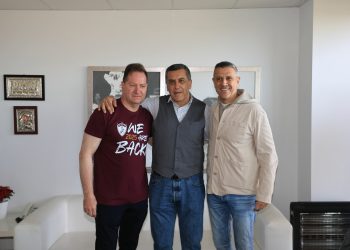 Μαζί Νταβέλης – Πηλαδάκης στην προεδρική σουίτα