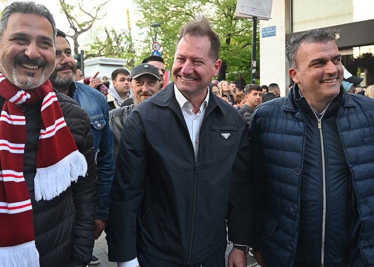 Νταβέλης: «Ό,τι και να συμβεί σας διαβεβαιώ πως η ομάδα θα χτίσει το μέλλον της»