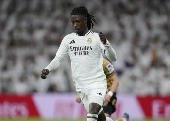 Αμφίβολοι οι Αλάμπα και Καμαβινγκά για τον τελικό του Copa del Rey με την Μπαρτσελόνα